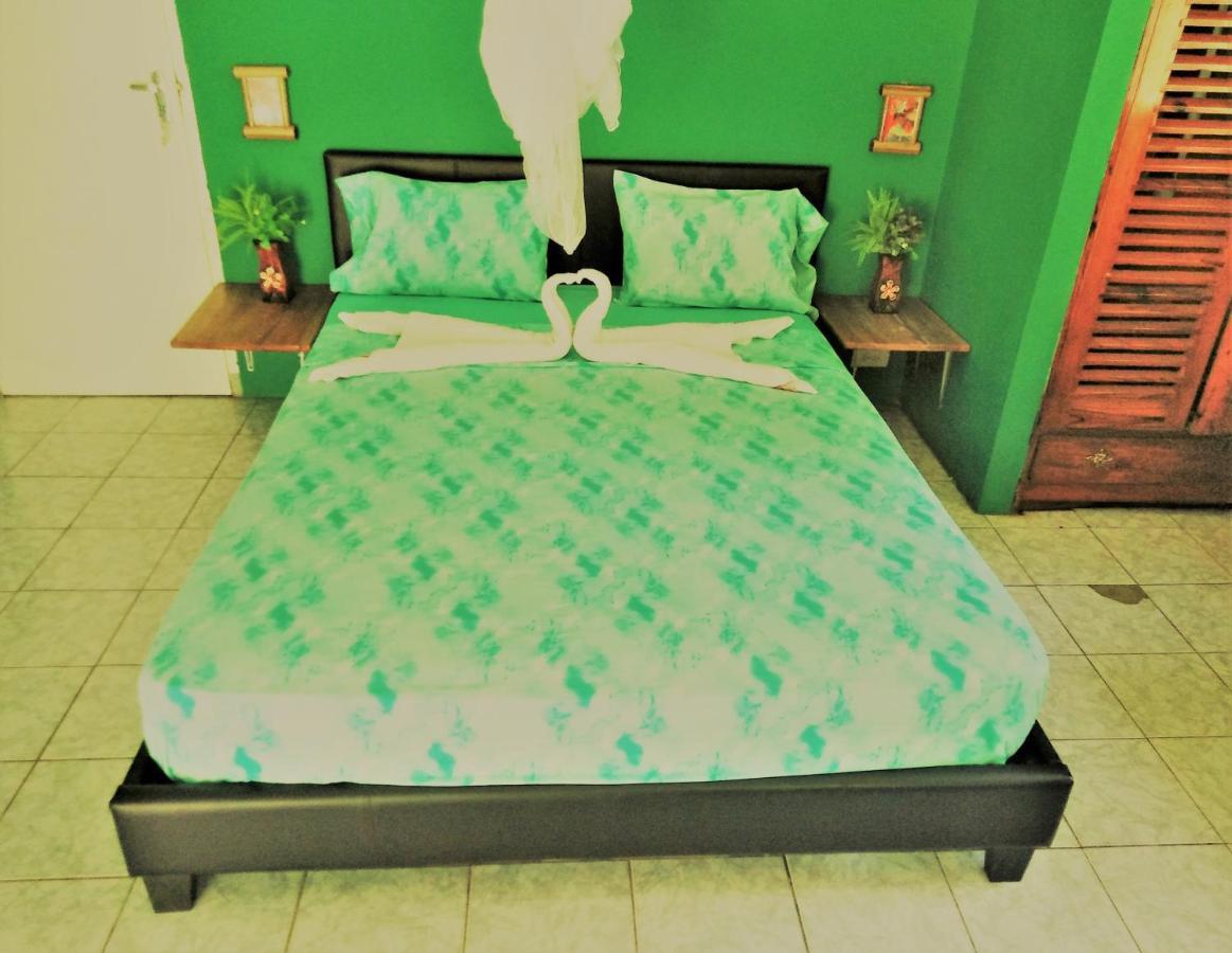 Queen Room with Shared Bathroom